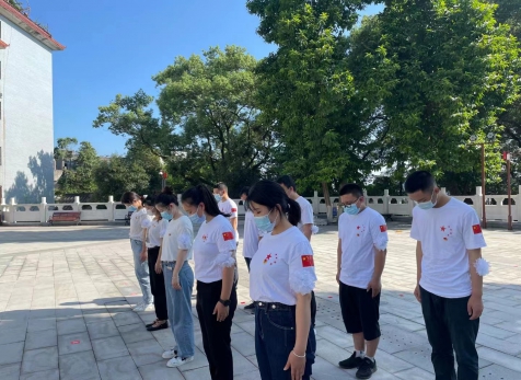 弘旭團(tuán)總支國慶“緬懷先烈，不忘初心”主題團(tuán)日活動