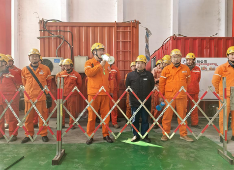 弘旭公司開(kāi)展有限空間事故救援應(yīng)急演練